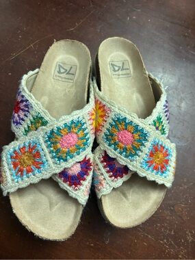 Dirty laundry 6.5 crochet slide sandal platform beach sandal patchwork color